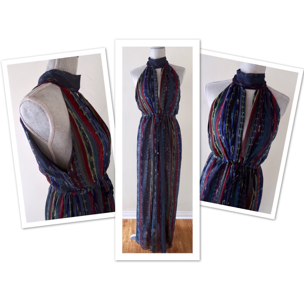 GWEN- Gorgeous Keyhole Halter Maxi Dress